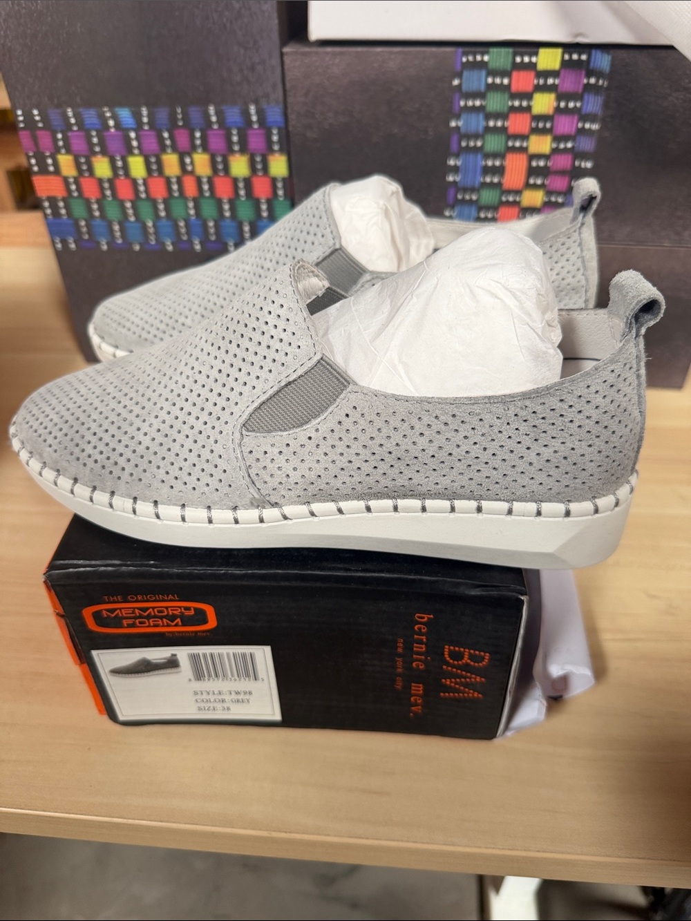 bernie mev. Women’s Perforated Slip-On Loafers — Light Gray tw98 eu38 us 7